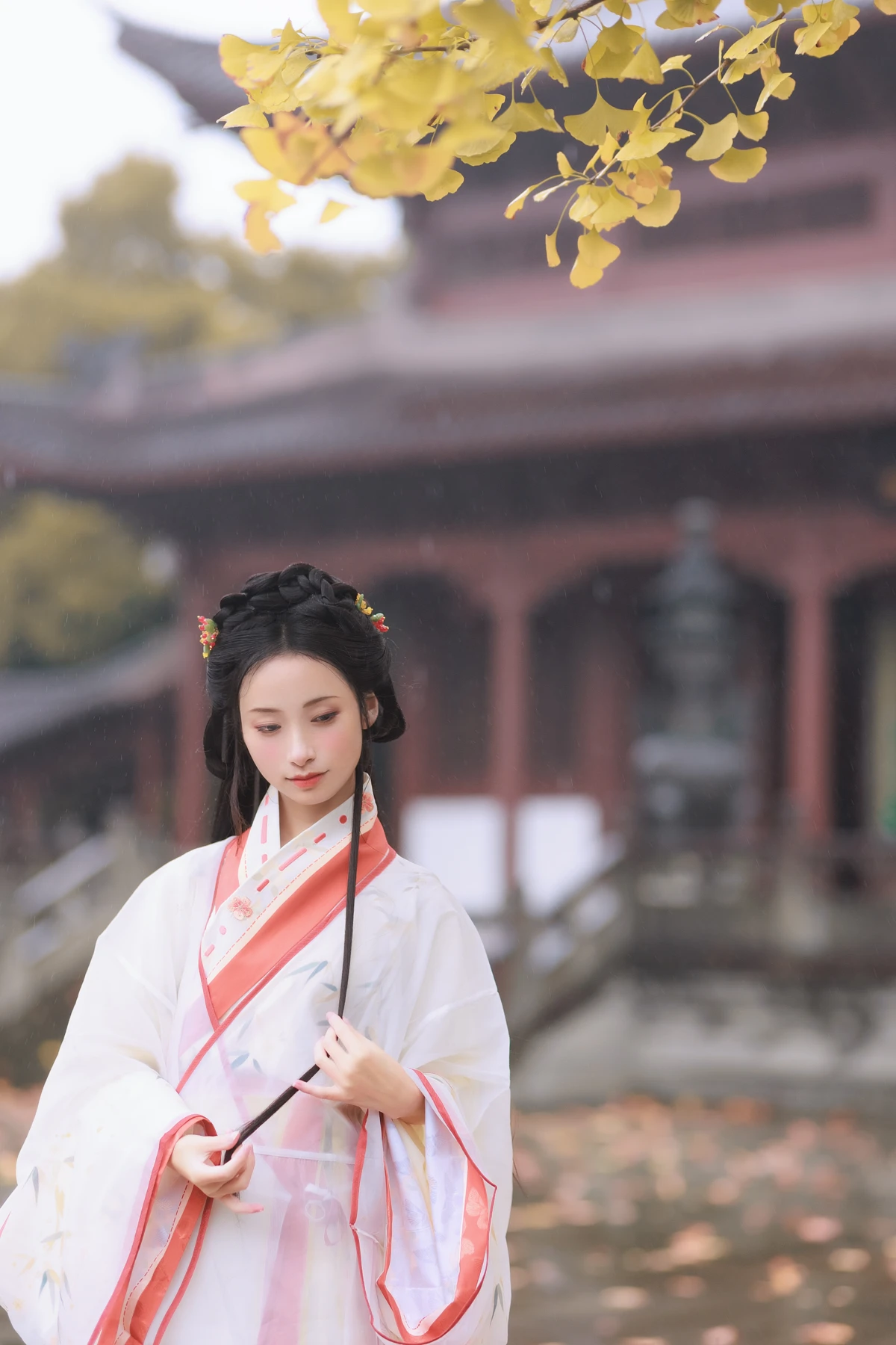 [YITUYU] 2023.01.10 Vol.2886 – Ginkgo in the Rain #[24P]-16